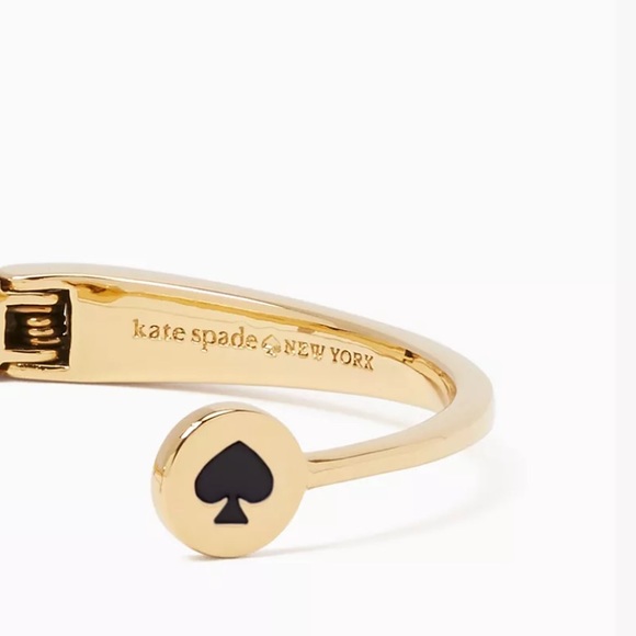 NWT Kate Spade Spot the Spade Open Hinge Bangle - Picture 2 of 4
